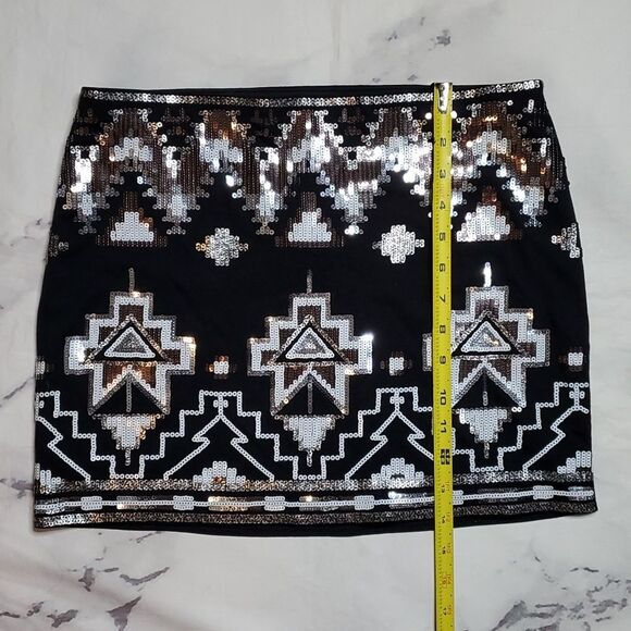 Express Black/Silver/White Sequin Skirt - Picture 3 of 5